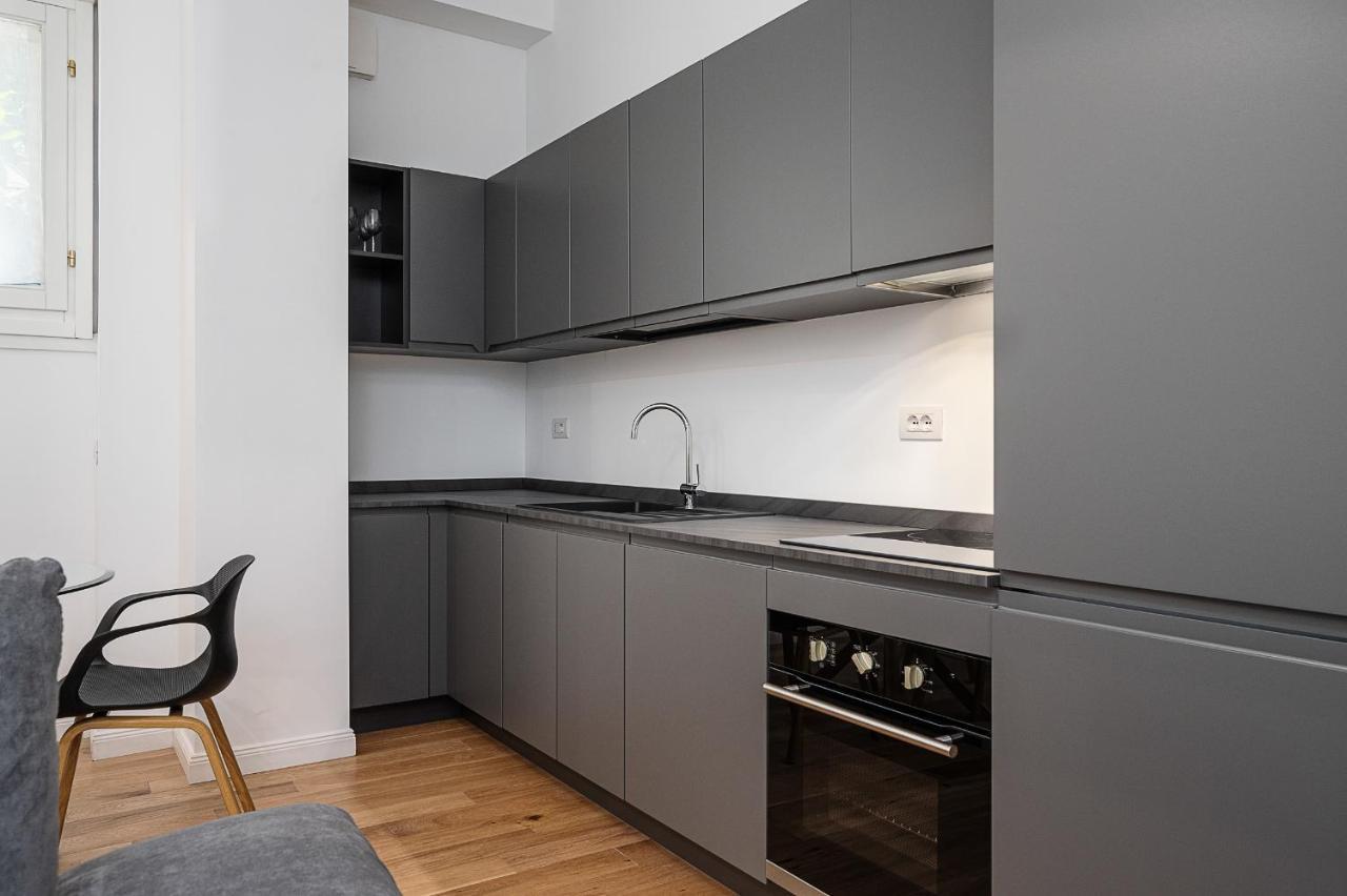 Italianway - Ippolito Nievo 28 Milan Exterior photo